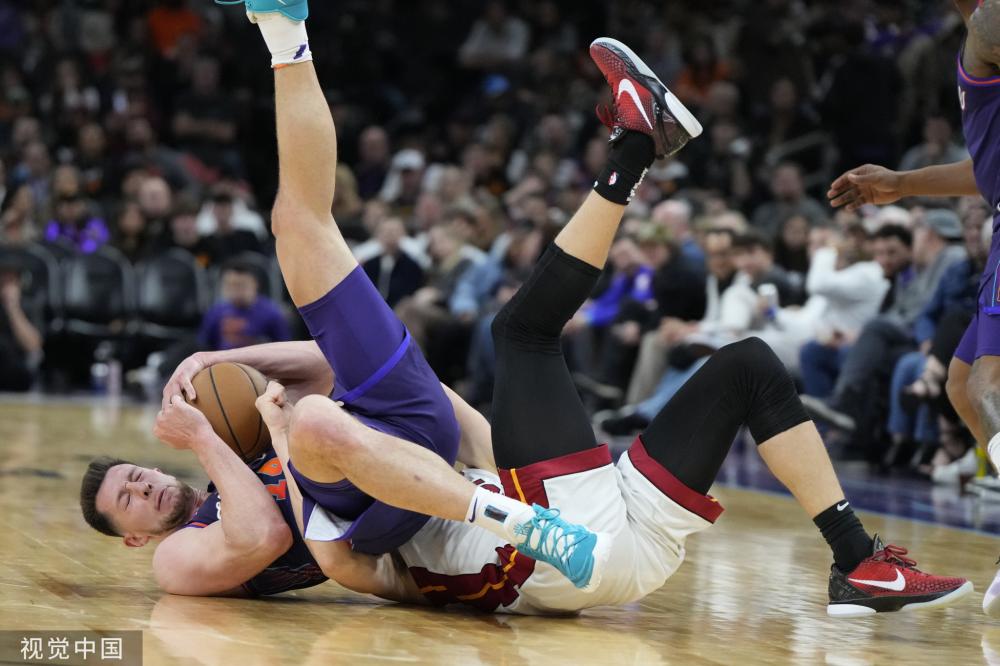 德甲-弗林蓬失单刀 勒沃库森0-0门兴仅多拜仁2分.