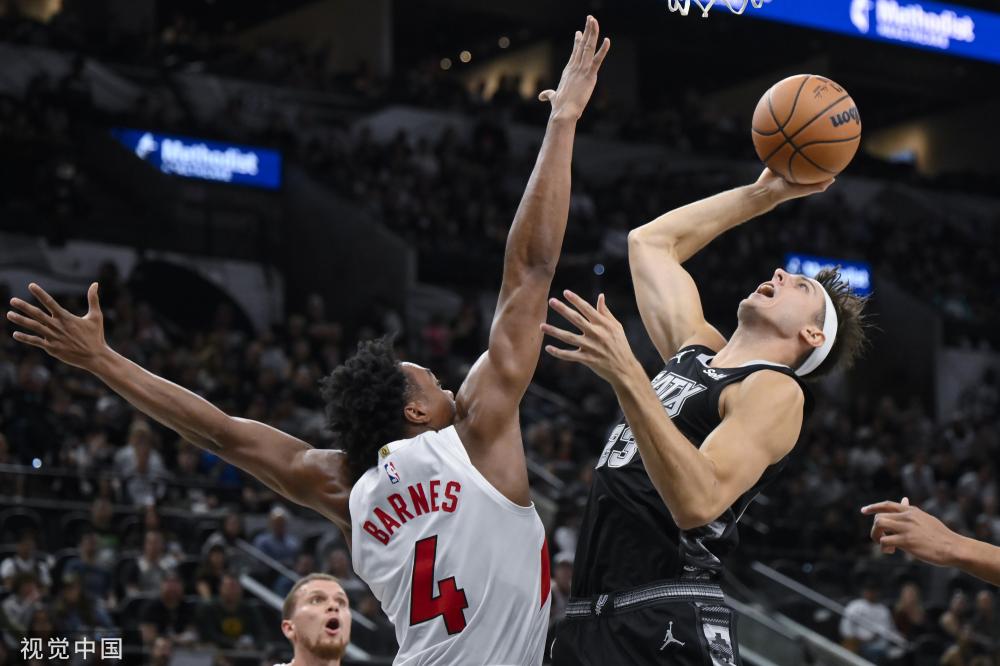 林荣福否认出售巴伦西亚 任命儿子林伟杰为新主席.