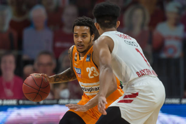 而在英超 而在英超