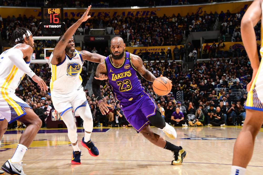 阿森纳重回正轨！力争欧冠突破 英超争五形势愈发激烈.